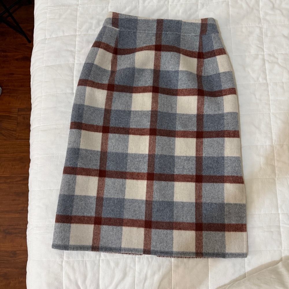 Petite Studio NYC Rita skirt - Picture 2 of 5
